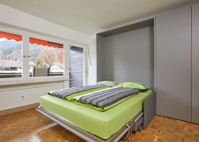 Апартаменти Heustuebl